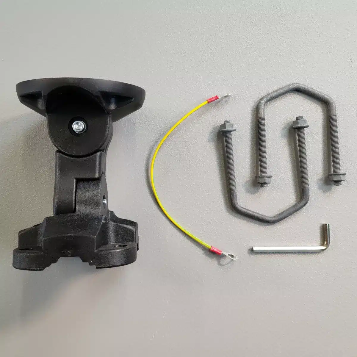 WiSecure Mounting System for WiFiX antennas and enclosures. Hardware Image